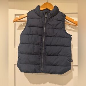 GAP toddler puffer vest. Size 2T.